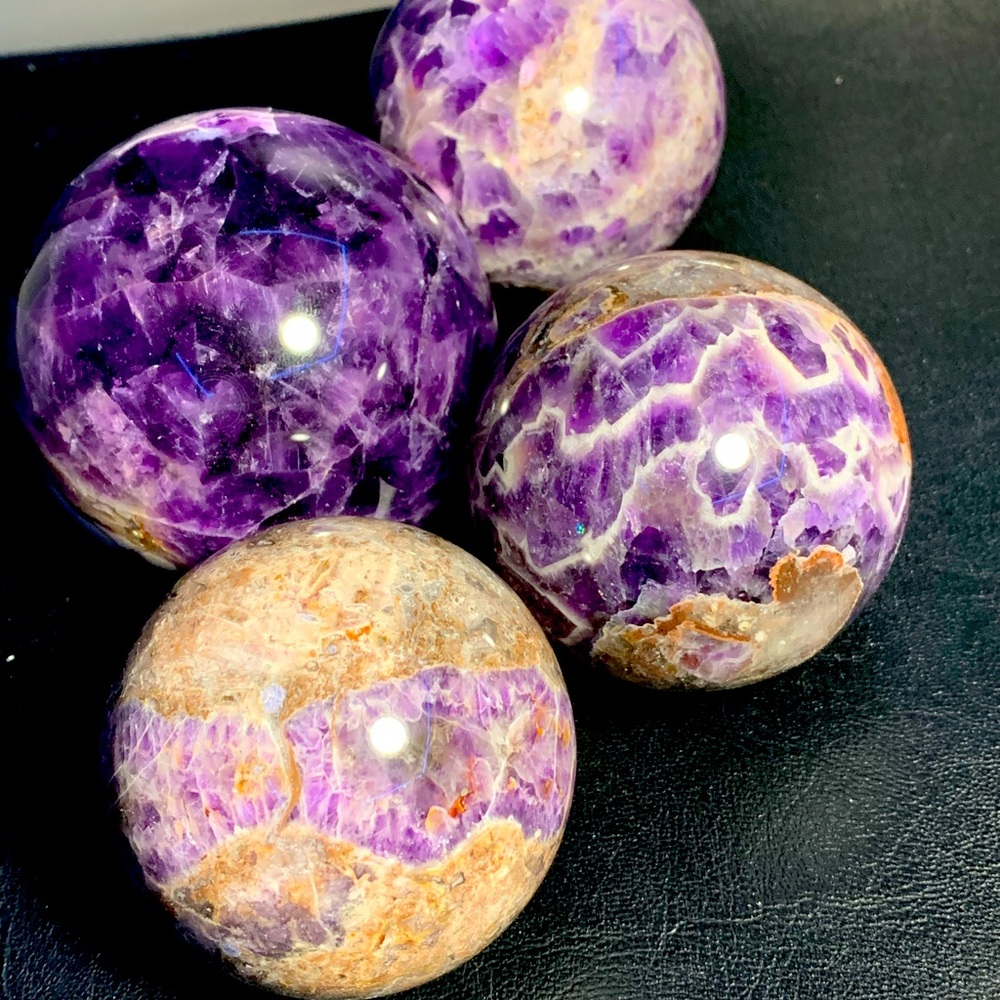 Dream amethyst Sphere (2LBs per)